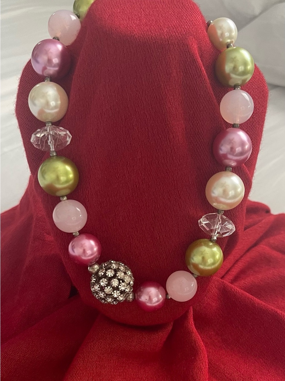 Sweetie Boutique Women’s Multicolor Faux Pearl Crystal Statement Necklace